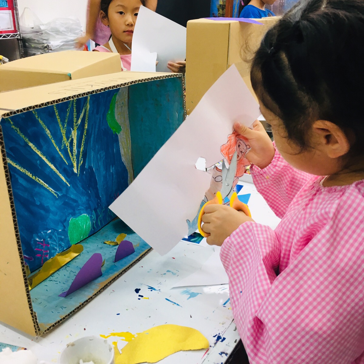 リトルマーメイド 海の世界をジオラマで アリエルのお絵描き 工作 大阪のアートスクールモネスク