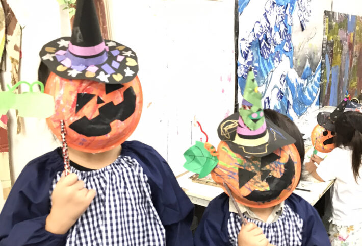 【親子のハロウィンアート！】かぼちゃのマスクをつくりました！