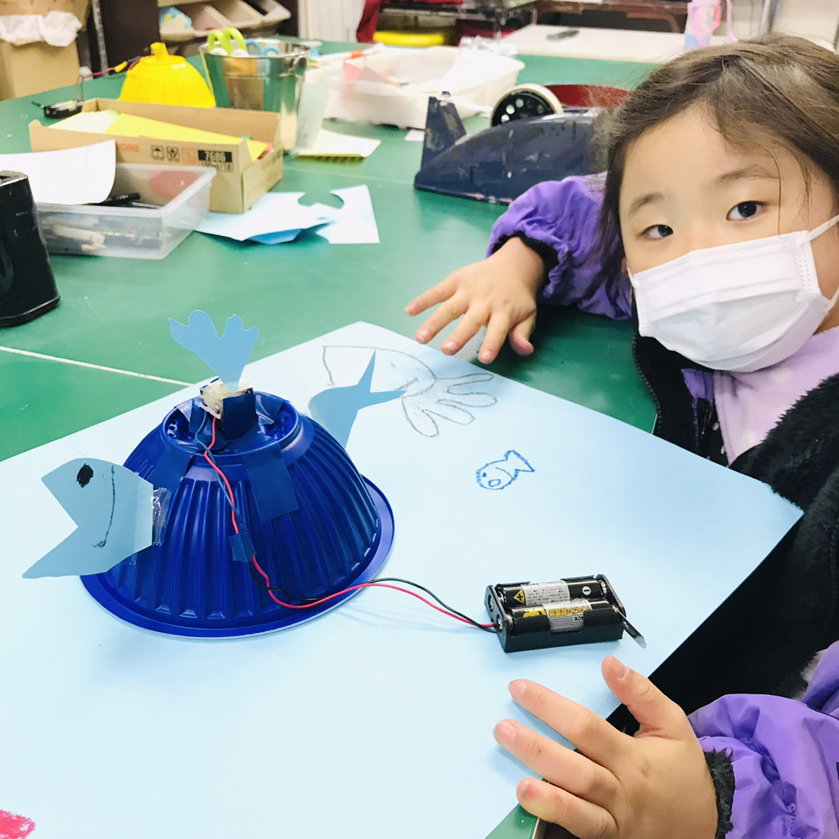 モーターで作る 手作りホバークラフト 空気の力で動く 大阪のアートスクールモネスク