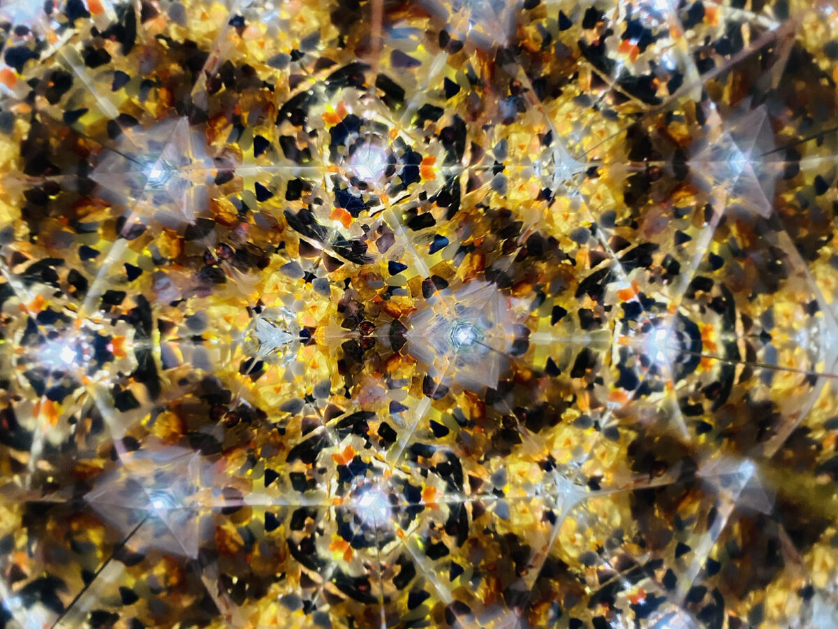 天然石でつくる「クリスタル万華鏡」をつくりました！幻想的な鉱物の
