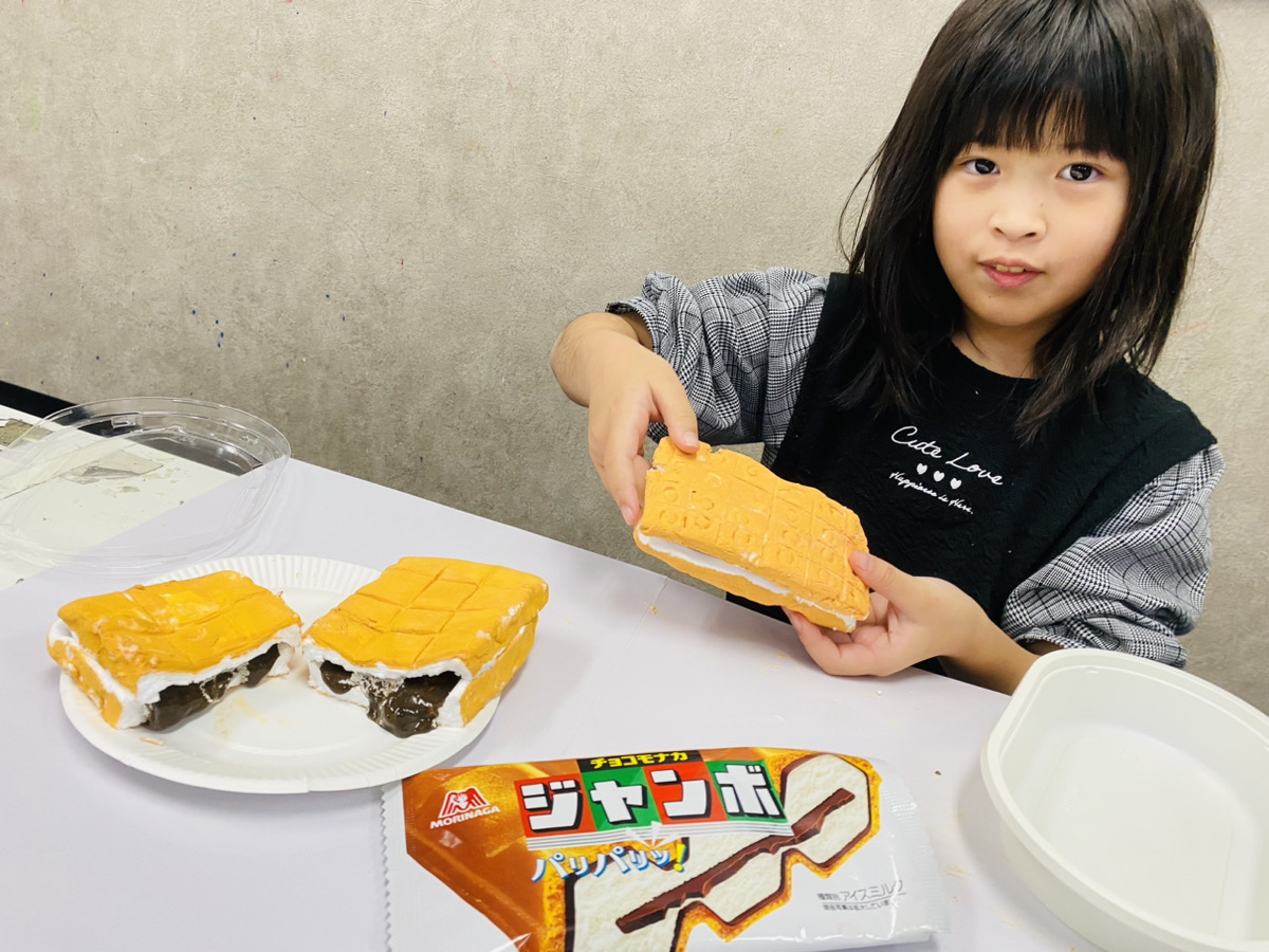 チョコモナカジャンボをチョコレートスライムでつくりました