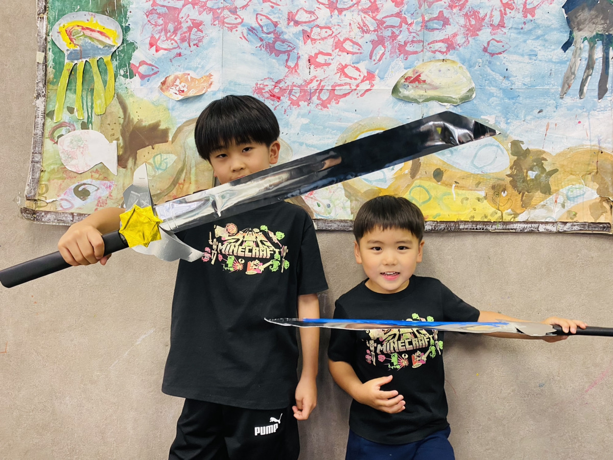 剣や刀をデザインし手作りに挑戦！オリジナルの武器をつくりました 